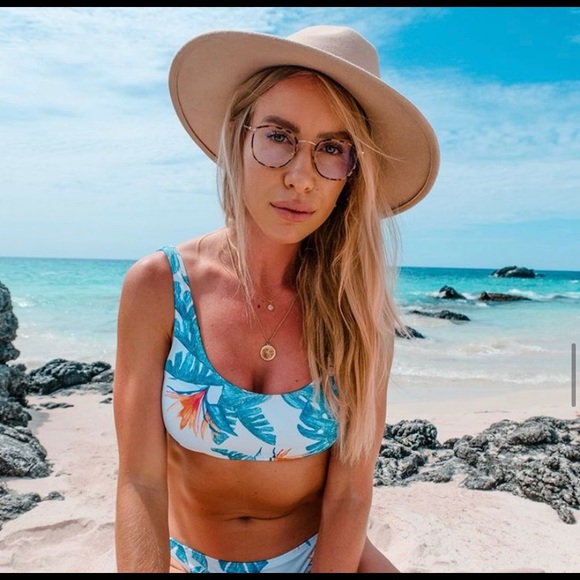 Roxy swimwear bikini - Picture 3 of 7